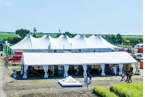 Como as tendas de alumínio para casamento melhoram a estética do seu casamento ao ar livre