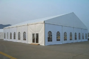 Como as tendas para armazéns de alumínio estão revolucionando a indústria de armazenamento e distribuição