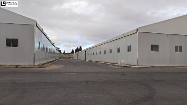 Soluções para tendas de armazenamento industrial