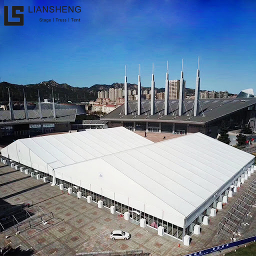 Tenda esportiva direta da fábrica 20x60 para interior de alumínio para basquete com reforço alto para 100 pessoas Sem comentários