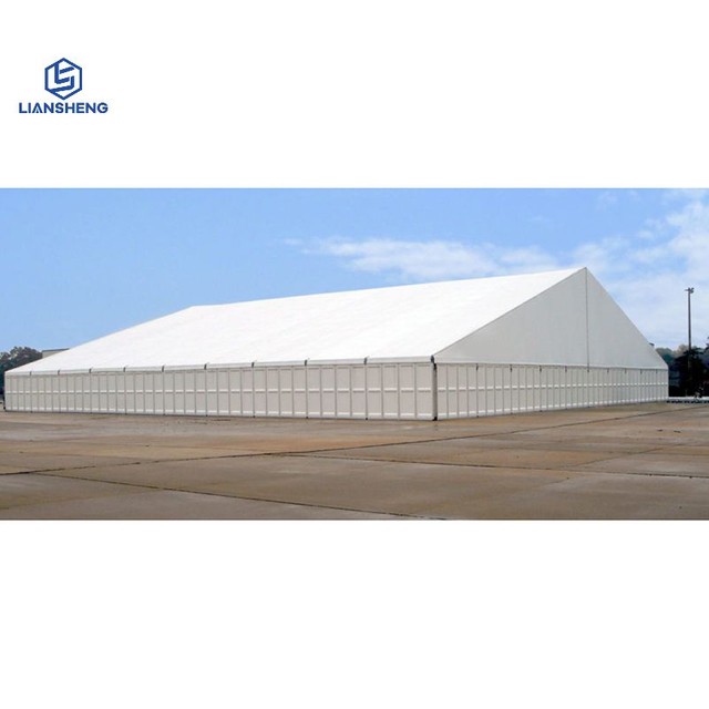 Sistema de tenda de armazenamento grande de 20 m × 50 m — Espaço flexível de milhares de metros quadrados, construído rapidamente, fornecendo uma solução econômica para armazenamento e logística