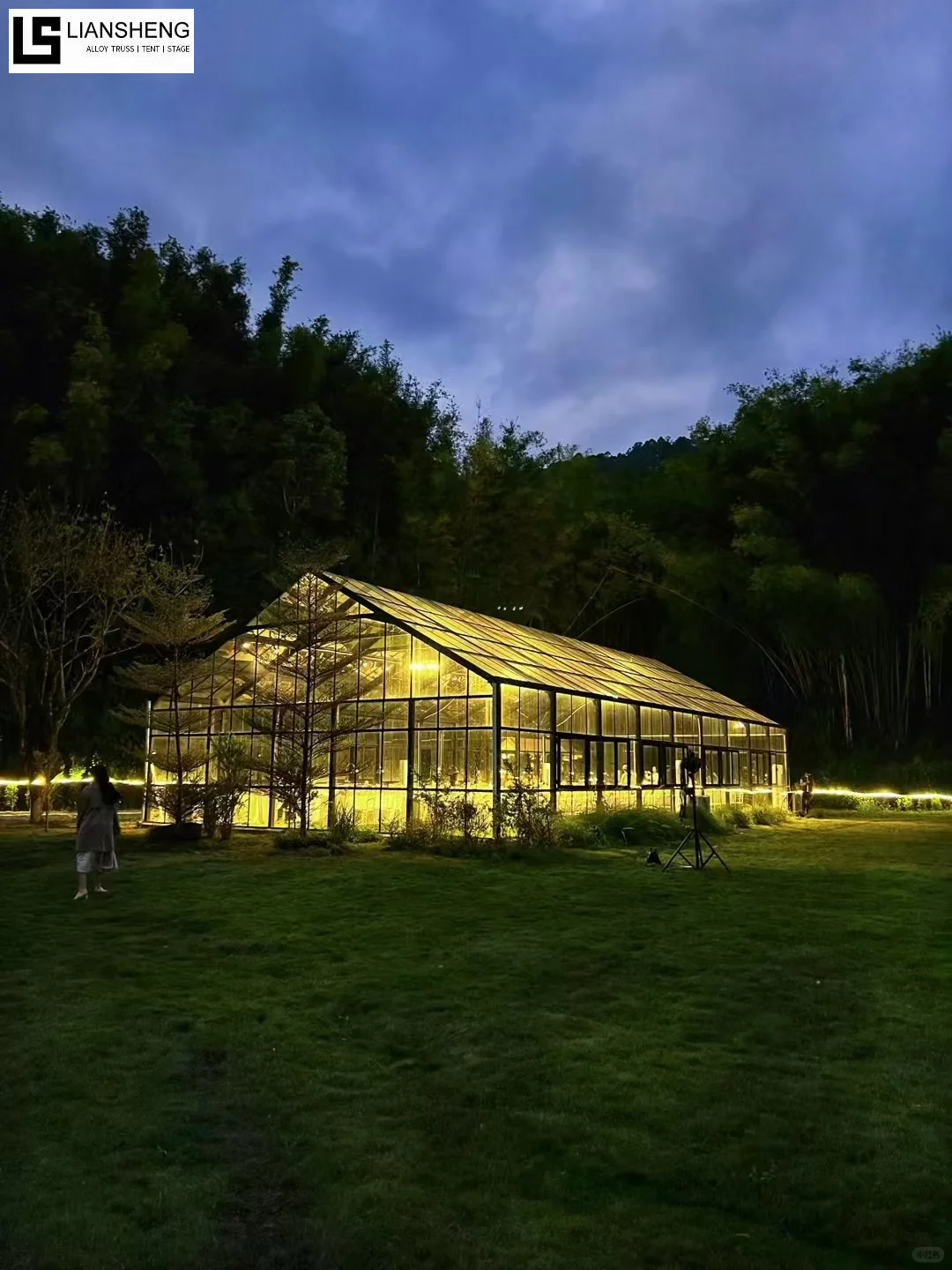 Tenda Transparente com Telhado e Parede de Vidro – Estrutura de Luxo Transparente para Eventos