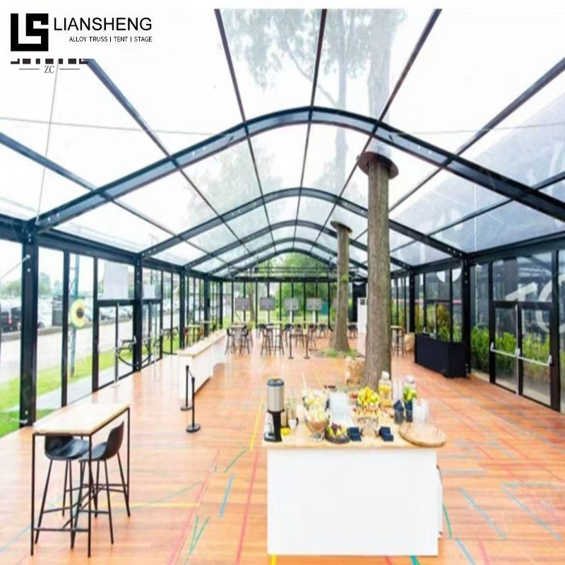 Tenda com telhado curvo – Tenda para eventos com estrutura de alumínio